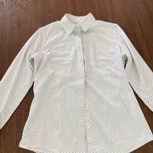 Banana Republic Non-Iron Fitted Button-Up Shirt Size 4